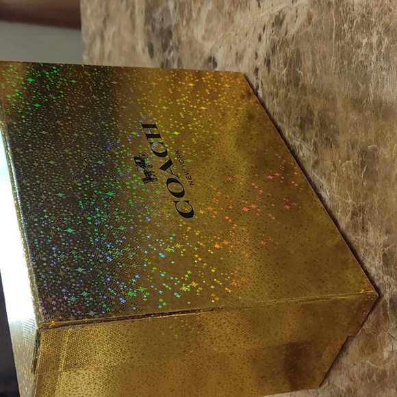 NWT Authentic Coach leather limited edition cosmetic case & mirrored keychain - Picture 2 of 5